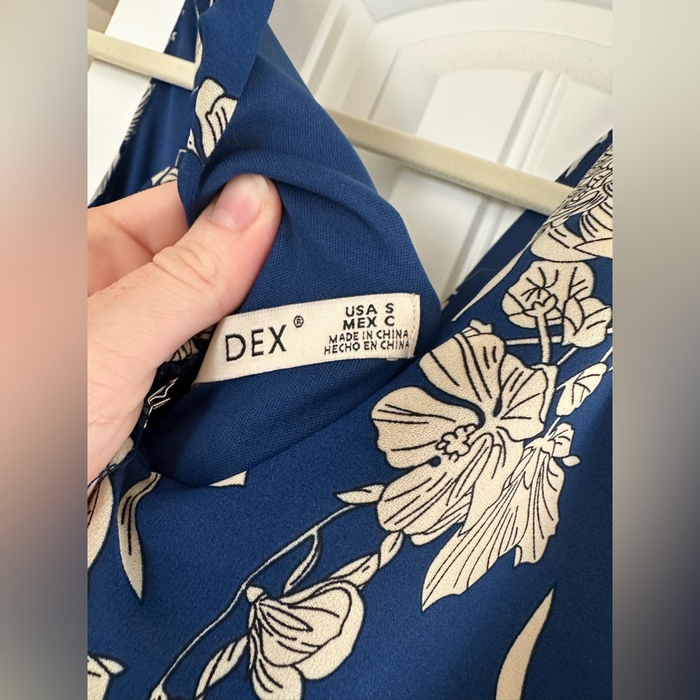 Dress - Picture 2 of 3